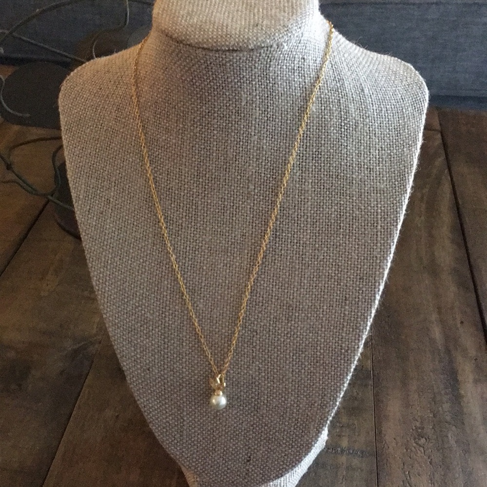 Vintage faux pearl rhinestone dainty necklace
